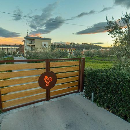 Il Gallo Con Gli Stivali Termoli Exterior foto