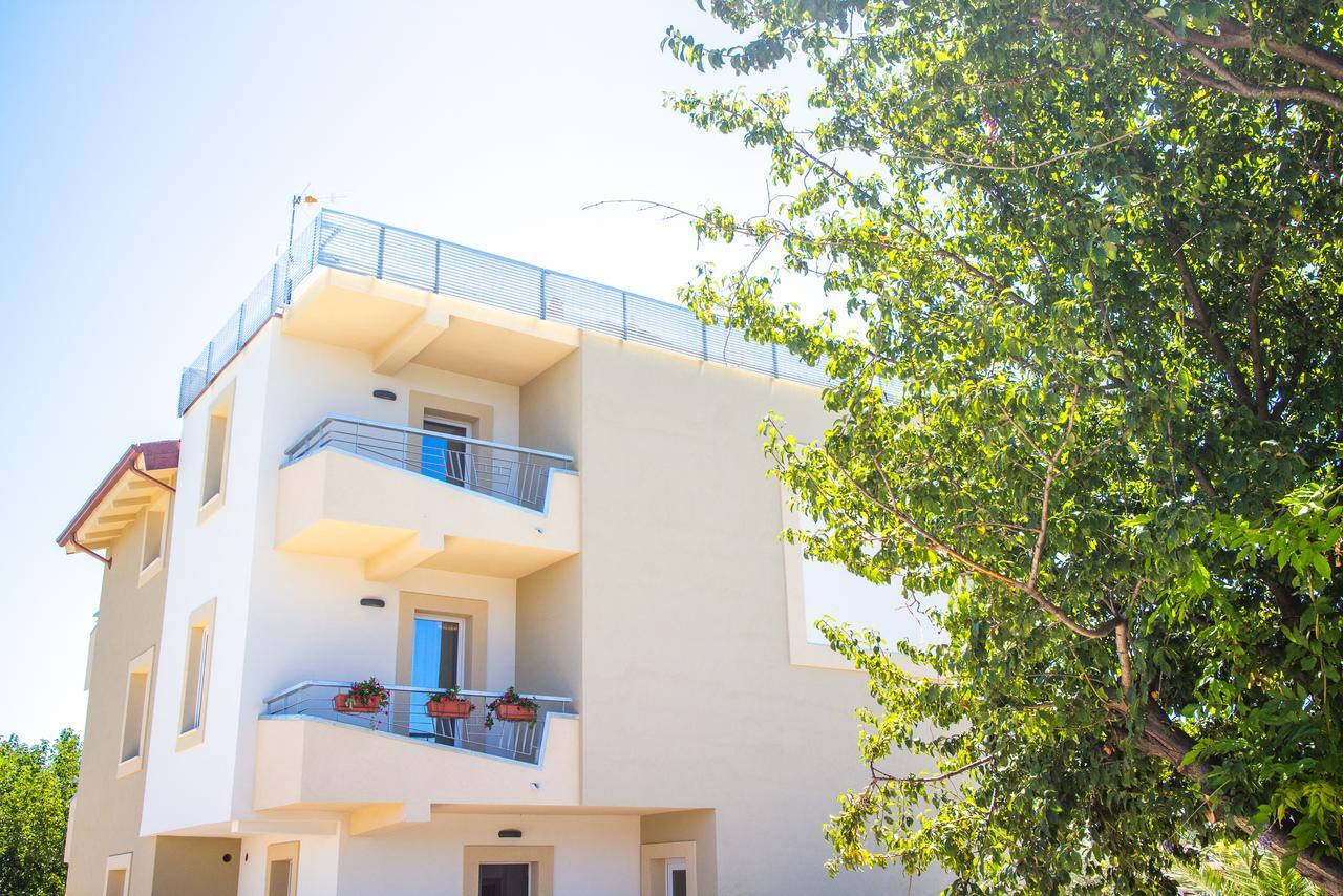 Il Gallo Con Gli Stivali Termoli Exterior foto